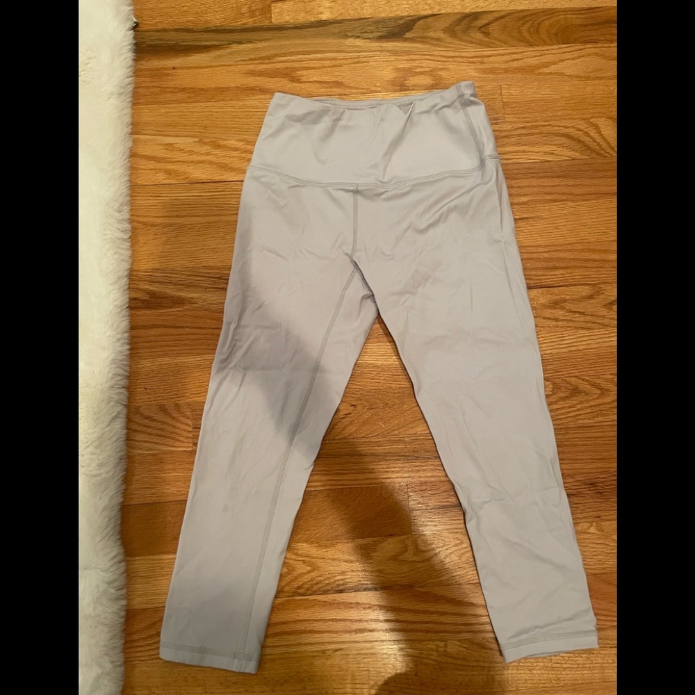 Light grey workout capri leggings